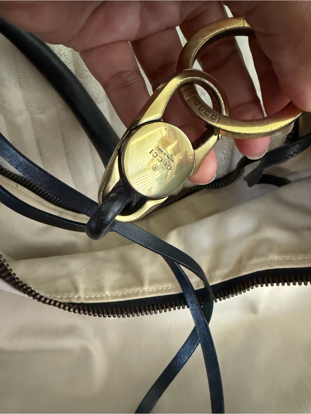 Gucci Cream Canvas Shoulder Bag with Leather Trim and Gold Hardware - Picture 5 of 12